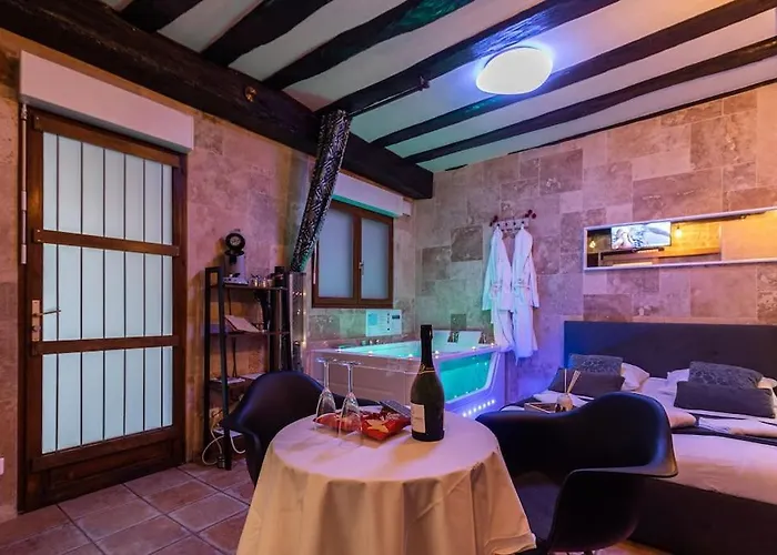 Apartment Bed & - La Parenthese Topdestination-dijon - Centre - Classe 3 Etoiles Dijon